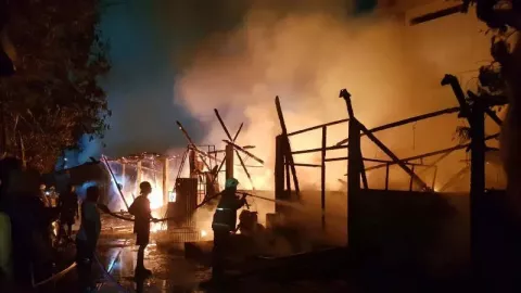 Ini Dugaan Penyebab Kebakaran Pasar Manyaran Kota Semarang - GenPI.co JATENG