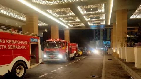 Astaga! Hotel Tentrem Kota Semarang Terbakar - GenPI.co JATENG
