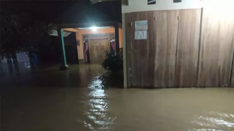 BMKG Ungkap Penyebab Banjir di Cilacap, Mohon Disimak! - GenPI.co JATENG