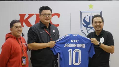 PSIS Semarang Gandeng KFC Indonesia Jadi Sponsor Musim Ini - GenPI.co JATENG