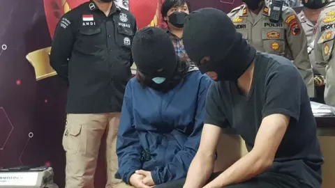Bikin Malu! Sepasang Pegawai Pemprov Jawa Tengah Tertangkap Basah Berbuat Mesum di Mobil - GenPI.co JATENG