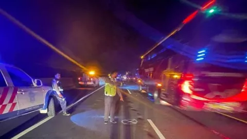 Kecelakaan Maut di Tol Batang-Semarang, 3 Orang Tewas - GenPI.co JATENG