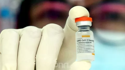 Kabar Baik! Ganjar Sebut Stok Vaksin Booster di Jawa Tengah Cukup - GenPI.co JATENG