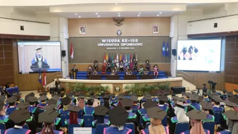 Selamat! 1.401 Lulusan Undip Semarang Sabet Predikat Cumlaude - GenPI.co JATENG