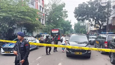 Gegara Bom di Astanaanyar Bandung, Densus 88 Geledah Lokasi Terorisme di Sukoharjo - GenPI.co JATENG