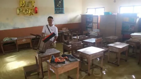 Banjir di Kudus Meluas, Sekolah Boleh Gelar Pembelajaran Daring - GenPI.co JATENG