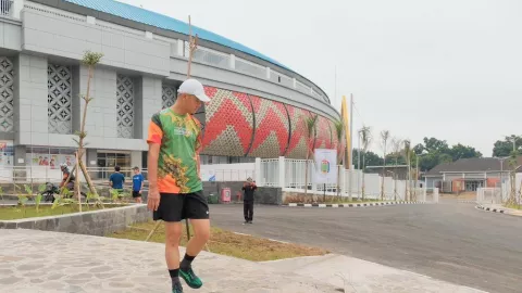 Cek Renovasi Kompleks Stadion Jatidiri, Ganjar Dibikin Berang, Ini Penyebabnya - GenPI.co JATENG