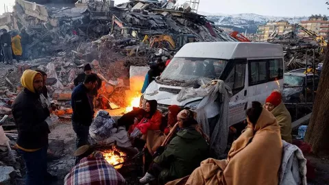 Pemprov Jateng Kirim Bantuan untuk Korban Gempa di Turki dan Suriah - GenPI.co JATENG