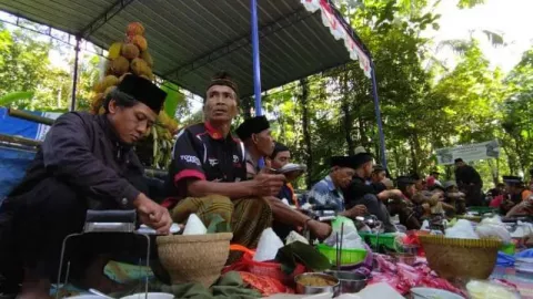 Tandai Panen Durian, Wong Temanggung Gelar Tradisi Wiwit Durian - GenPI.co JATENG