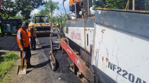 Kabar Baik! Ganjar Anggarkan Rp 437 Miliar untuk Perbaikan Jalan di Jateng - GenPI.co JATENG