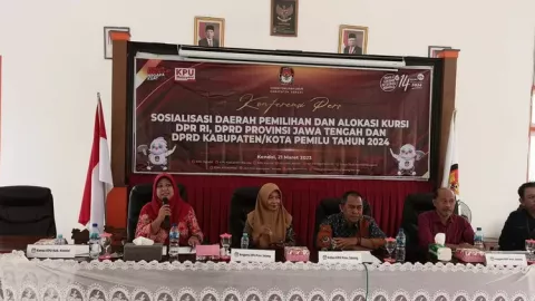 Perhatian! 4 Kabupaten di Jawa Tengah Tambah Kursi DPRD, Ini Daftarnya - GenPI.co JATENG