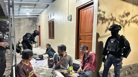 Wealah! Asyik Pesta Miras saat Puasa Ramadan, 4 Warga Solo Diciduk - GenPI.co JATENG