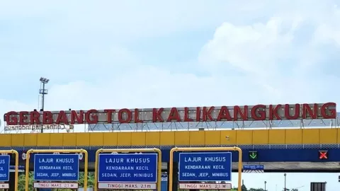One Way Tol Trans Jawa Dimulai, Akses Masuk Tol Semarang Batang Steril - GenPI.co JATENG
