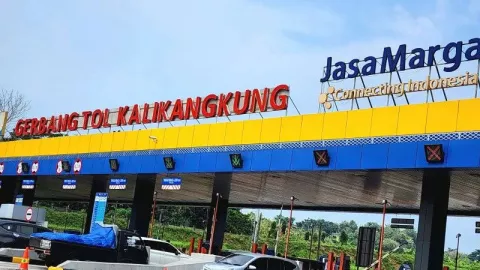 Sistem One Way Berlaku, 32.564 Kendaraan Masuk Tol Kalikangkung - GenPI.co JATENG