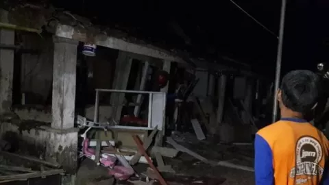 Enggak Kapok, Ledakan Bahan Petasan di Magelang Rusak 13 Rumah dan Lukai 1 Orang - GenPI.co JATENG