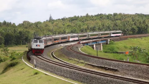 Mulai 1 Juni 2023, Ada 2 Kereta Api Baru di Stasiun Solo Balapan, Cek Jadwalnya! - GenPI.co JATENG
