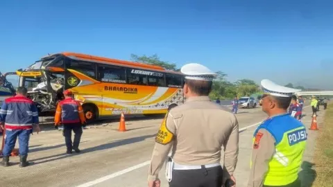 Astaga! Kecelakaan Karambol di Tol Batang-Semarang, 1 Orang Tewas - GenPI.co JATENG