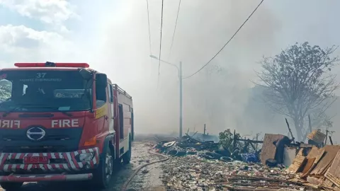 Astaga! TPA Jatibarang Semarang Kebakaran Lagi - GenPI.co JATENG