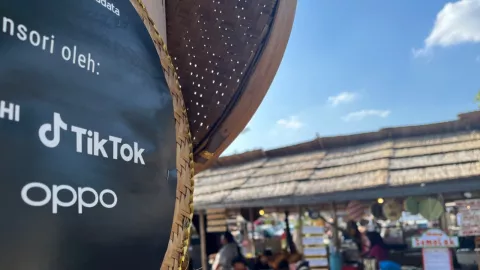 TikTok Meriahkan Pasar Kangen di Pura Mangkunegaran, Ada Apa Aja? - GenPI.co JATENG