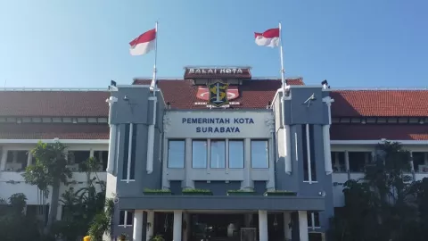 Tersiar Kabar Rekrutmen Pegawai Pemkot Surabaya, Hoaks! - GenPI.co JATIM
