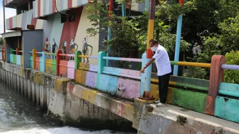 Pemkot Surabaya Segara Tangani Sungai Tambak Wedi yang Berbusa - GenPI.co JATIM