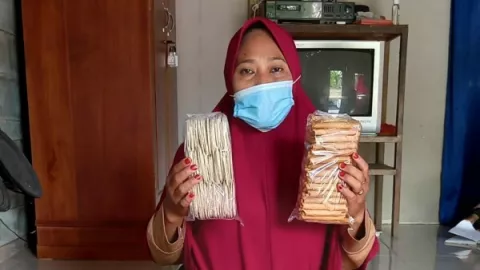 Wow, Jelang Ramadan Kue Gapit Kluntung Banjir Peminat - GenPI.co JATIM