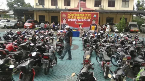 Ratusan Pemuda Kena Batunya, Sepeda Motor Disita Polisi - GenPI.co JATIM