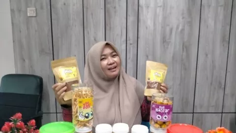 Warga Bojonegoro Banting Setir Jual Makanan Kering, Tak Sia-sia - GenPI.co JATIM