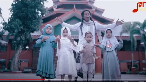 Cak Sodiq Luncurkan Lagu Religi Anak-anak, Duet dengan Buah Hati - GenPI.co JATIM