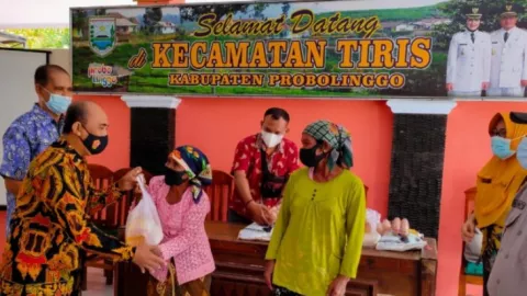 Disperindag Probolinggo Gelar Pasar Murah Sembako, Harganya Murah - GenPI.co JATIM