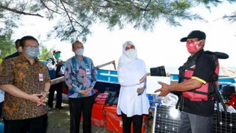 Hore! Nelayan Banyuwangi Dapat Bantuan Kapal Fiber - GenPI.co JATIM