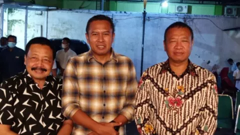 PDIP Usul Pengusaha Bahan Bangunan Jadi Calon Wabup Tulungagung - GenPI.co JATIM