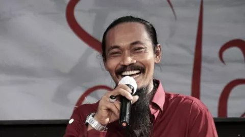 Tutup Dua Hari, Karyawan Wisata Setigi Bersih-bersih - GenPI.co JATIM