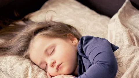 Tidur Siang Bagi Anak Jangan Disepelekan, ini Manfaatnya - GenPI.co JATIM