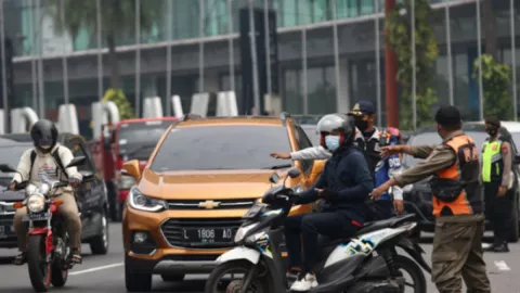 Soal Check Poin dan Rekayasa Lalin di Surabaya, ini Kata Polisi - GenPI.co JATIM