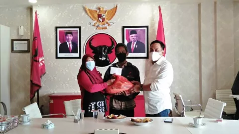 Warga Surabaya Ini Mengadu, Katanya Tidak Dapatkan BST - GenPI.co JATIM