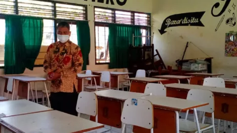 Menohok! Legislator Sindir Kepala Sekolah, Jangan Asal Gelar PTM - GenPI.co JATIM
