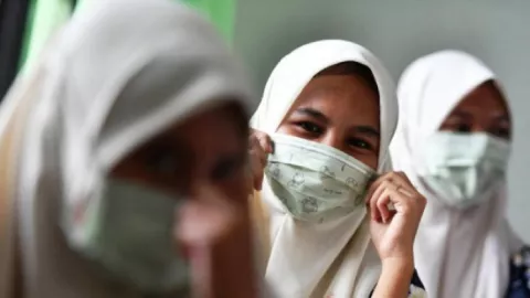 Masker Dilonggarkan, Pemkot Surabaya Sampaikan Pesan untuk Lansia - GenPI.co JATIM