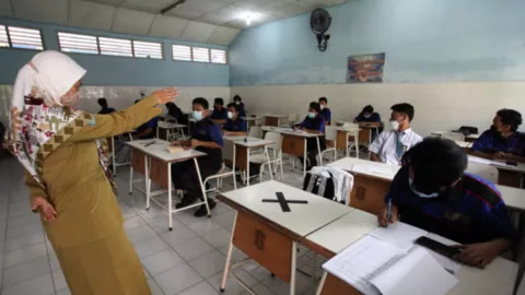Pelajar SMA di Surabaya Tersenyum Dengar Kabar Ini, Hamdalah - GenPI.co JATIM