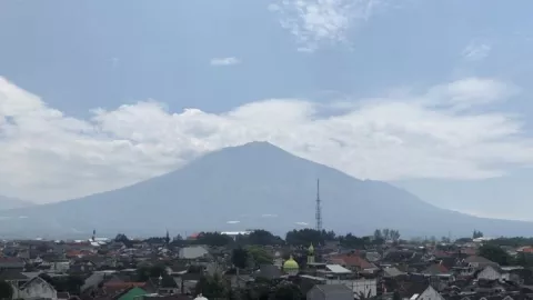 Update Pencarian Pendaki Hilang di Gunung Arjuno - GenPI.co JATIM