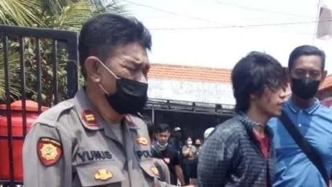 Lihat Ulah Pemuda Surabaya ini, Gita Teriak, Warga Mengepungnya - GenPI.co JATIM