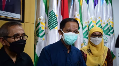 Prof Mulyadi Jadi Guru Besar Pertama Unusa - GenPI.co JATIM
