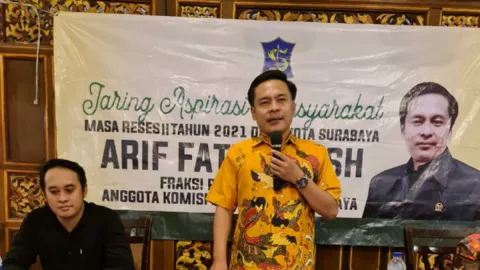 Masuk 3 Besar Survei Pilgub, DPRD Surabaya Beri Pesan Eri Cahyadi - GenPI.co JATIM