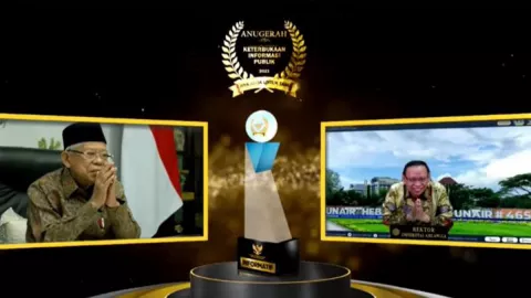 Unair Surabaya Terima Penghargaan Dari KIP - GenPI.co JATIM