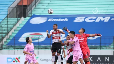 Pelatih Madura United Ungkap Penyebab Kekalahan Lawan Persita - GenPI.co JATIM