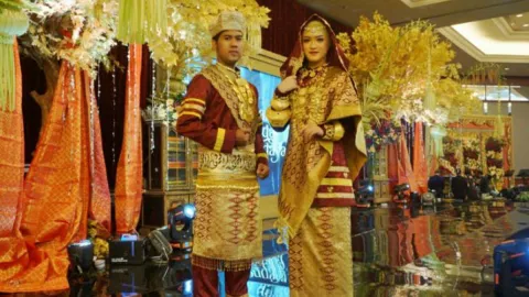 Pameran Pernikahan Busana Adat Digelar, Yuk Ramaikan - GenPI.co JATIM