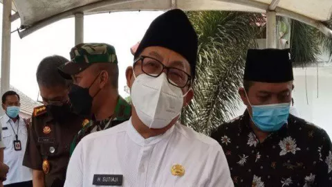 Pemkot Malang Sekat Jalur Jelang Nataru, Cegah Covid-19 - GenPI.co JATIM