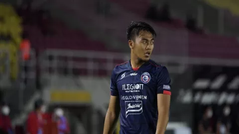 Gelandang Arema FC Gabung Timnas Indonesia di Piala AFF 2020 - GenPI.co JATIM