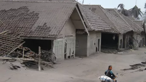 BPBD Lumajang Catat Ribuan Rumah Terdampak Gunung Semeru - GenPI.co JATIM