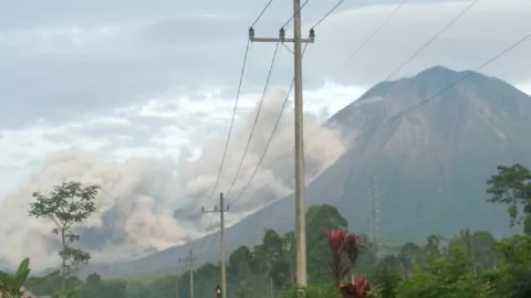 Gunung Semeru Belum Tenang, Aktivitas Vulkanik Terjadi Lagi - GenPI.co JATIM